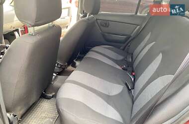 Седан Daewoo Nexia 2011 в 