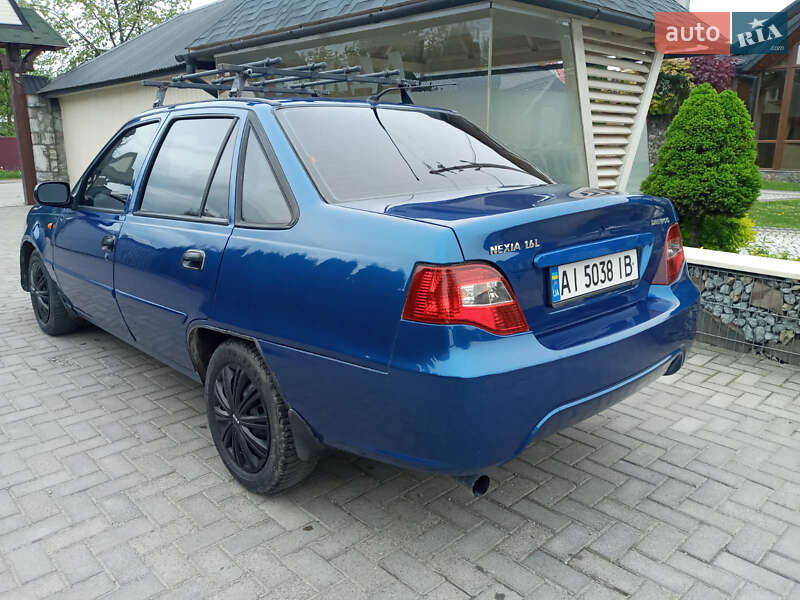 Седан Daewoo Nexia 2010 в Косове