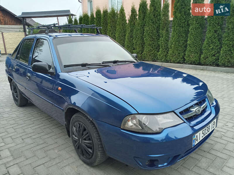 Седан Daewoo Nexia 2010 в Косове
