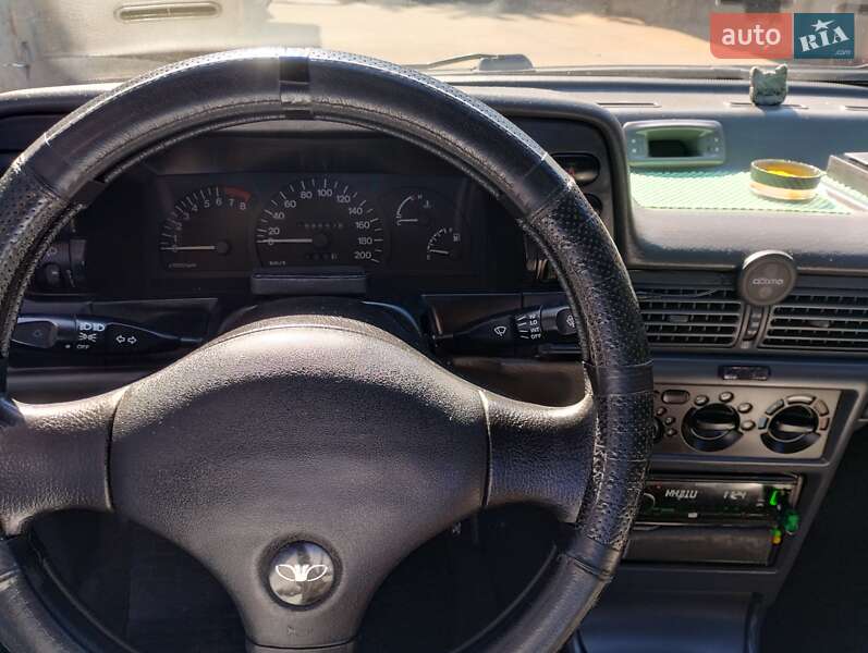 Седан Daewoo Nexia 2006 в Киеве