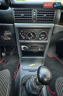 Седан Daewoo Nexia 2006 в 