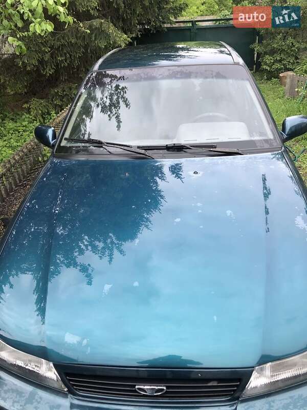 Седан Daewoo Nexia 1997 в Киеве