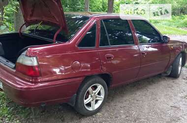 Седан Daewoo Nexia 1997 в Полтаве