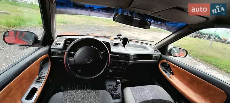 Седан Daewoo Nexia 2007 в Измаиле