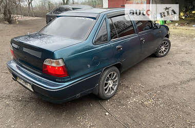 Седан Daewoo Nexia 1998 в Киеве