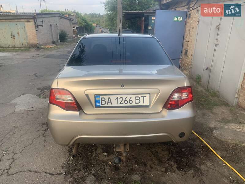 Седан Daewoo Nexia 2008 в Кропивницькому