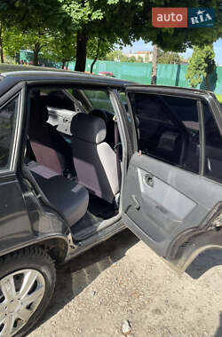 Седан Daewoo Nexia 2010 в 