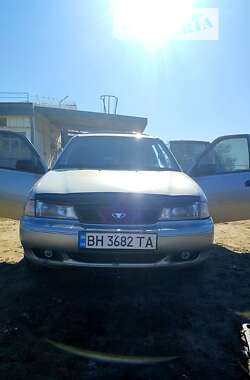 Седан Daewoo Nexia 2006 в Сараті