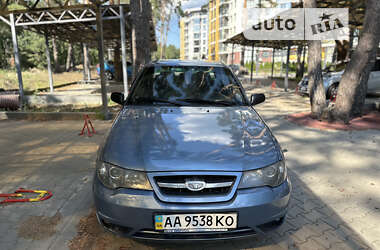 Седан Daewoo Nexia 2011 в Киеве