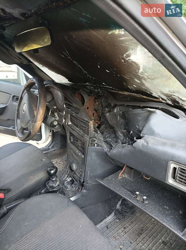 Седан Daewoo Nexia 2010 в Харькове
