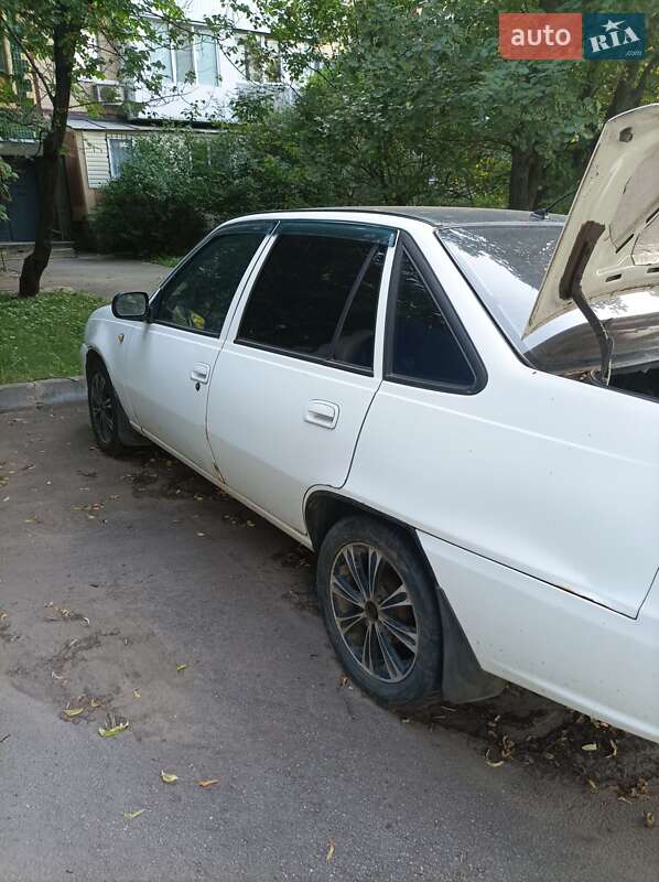 Седан Daewoo Nexia 2010 в Харькове