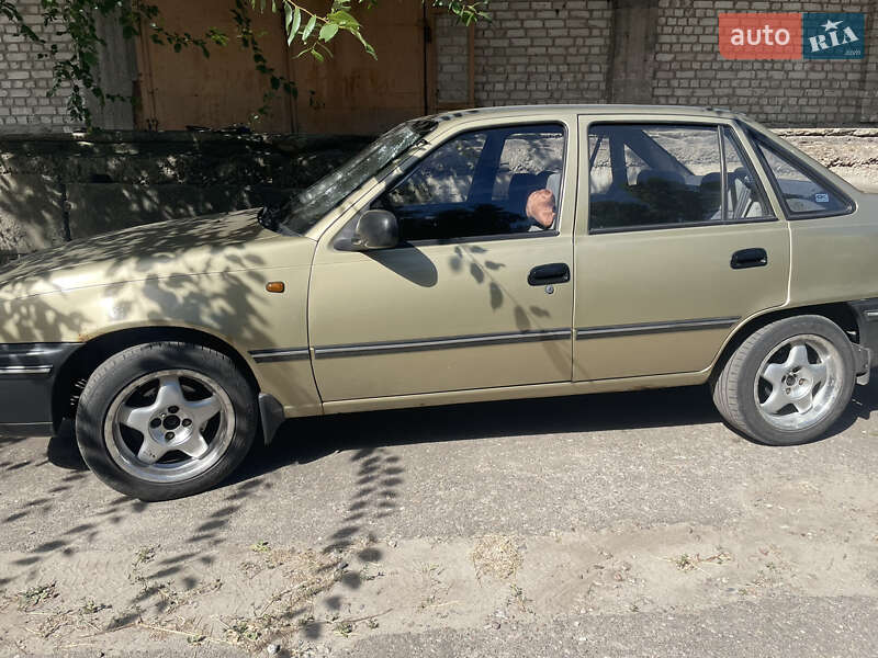 Седан Daewoo Nexia 2007 в Києві фото 2 Седан Daewoo Nexia 2007 в Києві