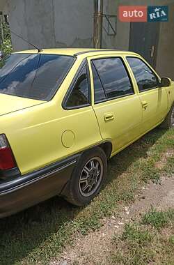 Седан Daewoo Nexia 2008 в 