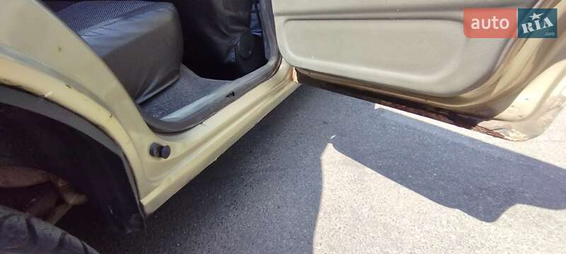 Седан Daewoo Nexia 2006 в Киеве