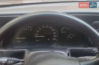 Седан Daewoo Nexia 1995 в 