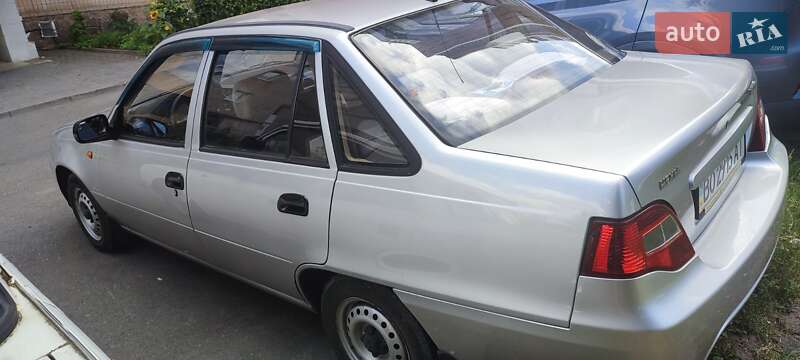 Седан Daewoo Nexia 2010 в Тернополе