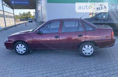 Седан Daewoo Nexia 2010 в Луцке