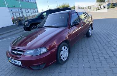 Седан Daewoo Nexia 2010 в Луцке