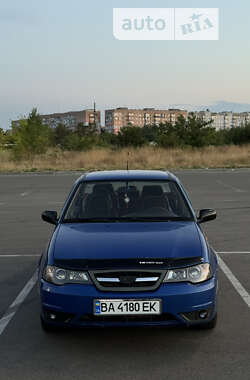 Седан Daewoo Nexia 2008 в Кропивницком