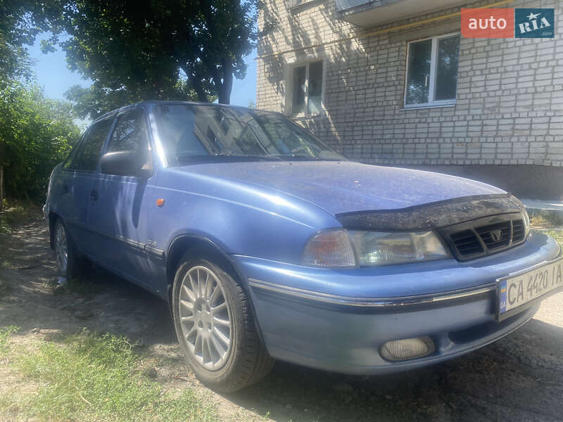 Седан Daewoo Nexia 2007 в Смеле