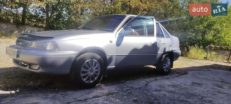 Седан Daewoo Nexia 1997 в Городенке