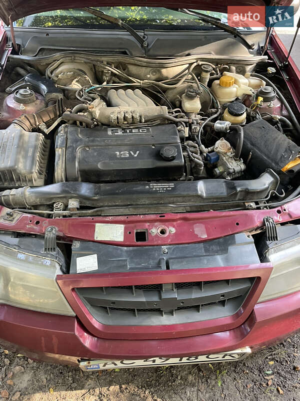 Седан Daewoo Nexia 2008 в Львові