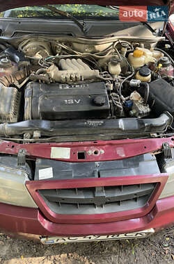 Седан Daewoo Nexia 2008 в 