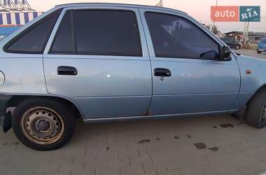 Седан Daewoo Nexia 2011 в 
