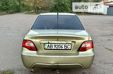 Седан Daewoo Nexia 2009 в 