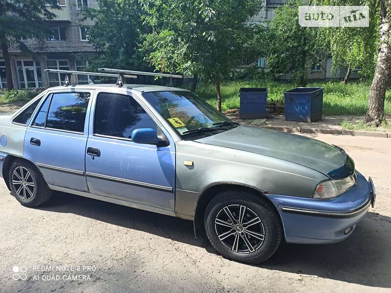 Седан Daewoo Nexia 1995 в Харькове