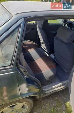 Седан Daewoo Nexia 1997 в 