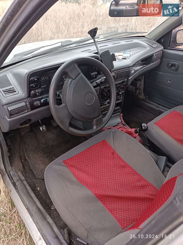 Седан Daewoo Nexia 2008 в Кривом Роге