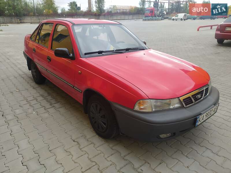 Седан Daewoo Nexia 2007 в Киеве