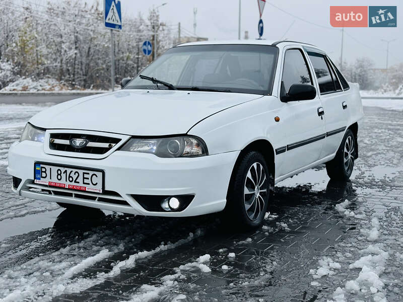 Седан Daewoo Nexia 2008 в Полтаве