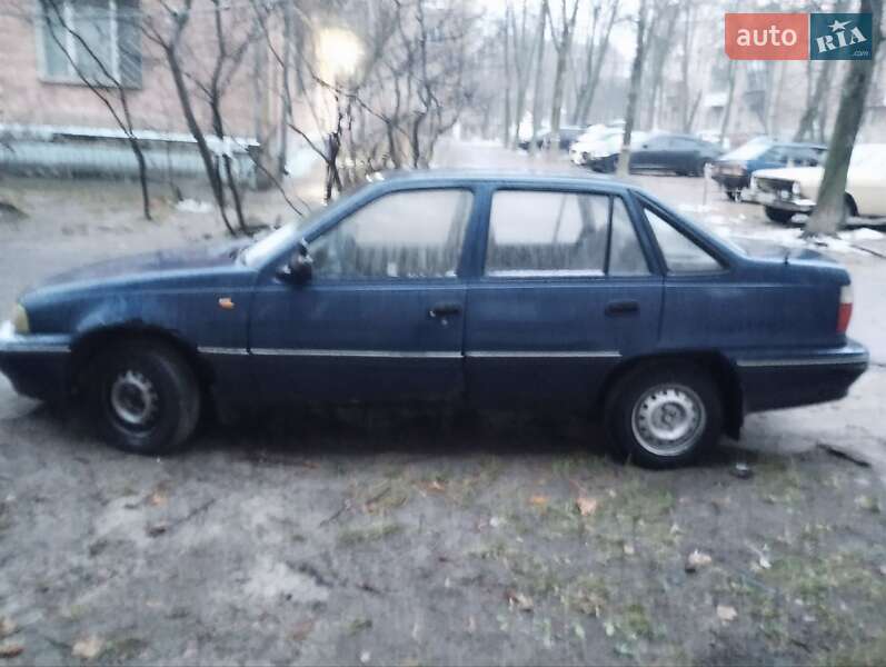 Седан Daewoo Nexia 2005 в Иванкове