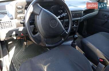 Седан Daewoo Nexia 2007 в 