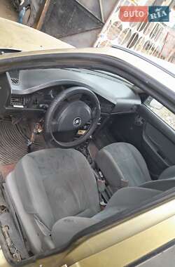 Седан Daewoo Nexia 2009 в 