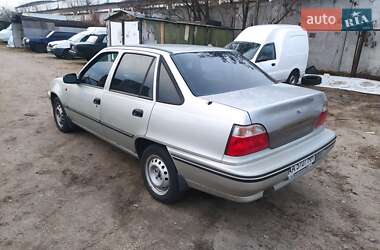 Седан Daewoo Nexia 2005 в 