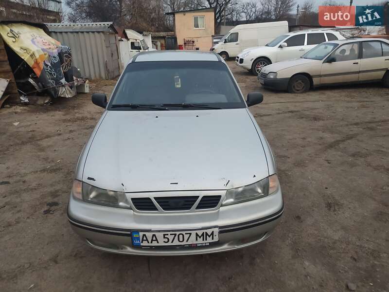 Седан Daewoo Nexia 2005 в 