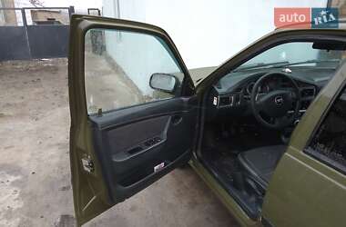 Седан Daewoo Nexia 2011 в 