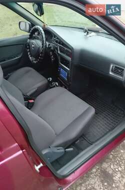 Седан Daewoo Nexia 2012 в 