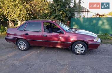 Седан Daewoo Nexia 2008 в Борзне