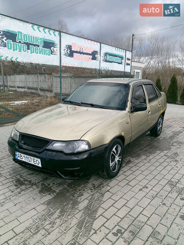 Седан Daewoo Nexia 2011 в Томашполі