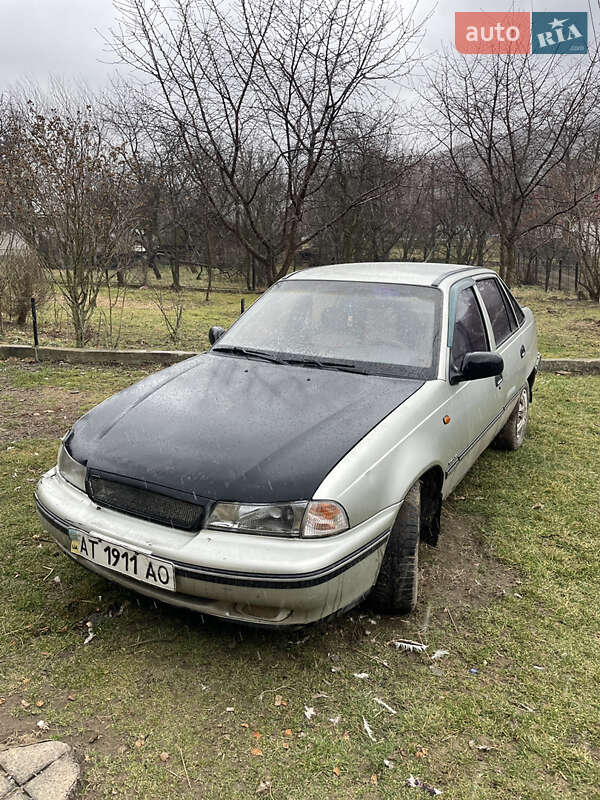 Седан Daewoo Nexia 2008 в Кутах