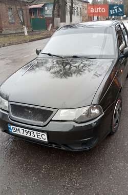 Седан Daewoo Nexia 2011 в 