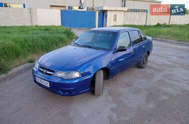 Седан Daewoo Nexia 2010 в 
