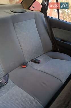 Седан Daewoo Nexia 2011 в 