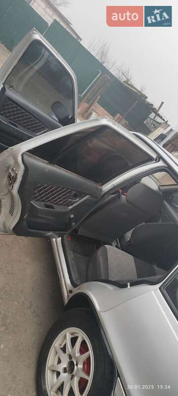 Седан Daewoo Nexia 2012 в Херсоне