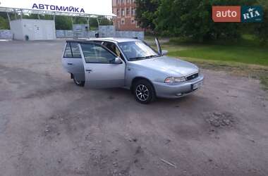 Седан Daewoo Nexia 1997 в Миронівці