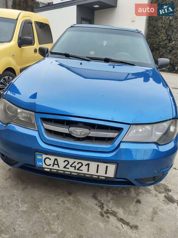 Седан Daewoo Nexia 2012 в Умані